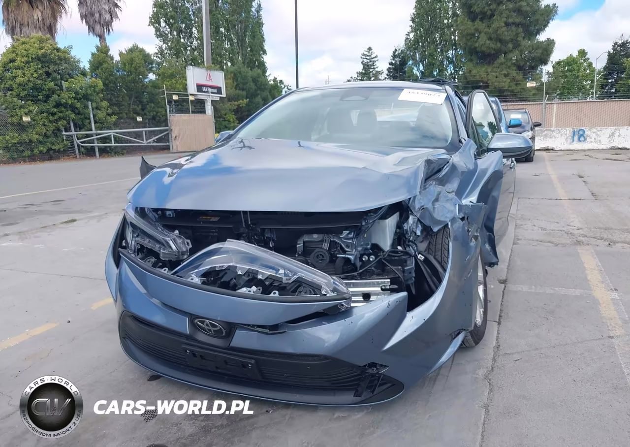 2026 Toyota Corolla Hybrid Hybrid Le VIN:JTDBCMFE5T3142082 - 17
