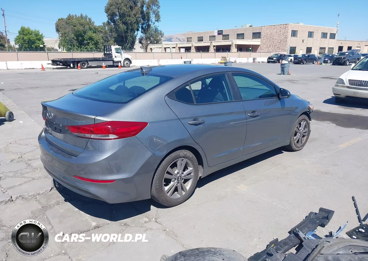 2017 Hyundai Elantra Value Edition VIN:KMHD84LF8HU244500 - 4