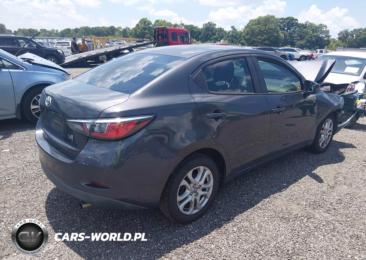 2018 Toyota Yaris Ia VIN:3MYDLBYV9JY332323 - 4