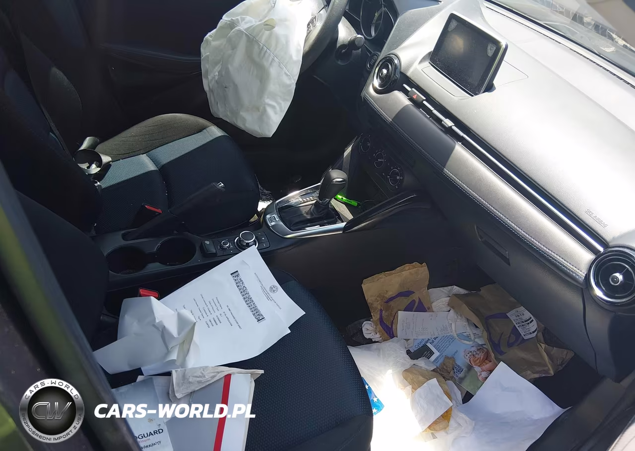 2018 Toyota Yaris Ia VIN:3MYDLBYV9JY332323 - 5
