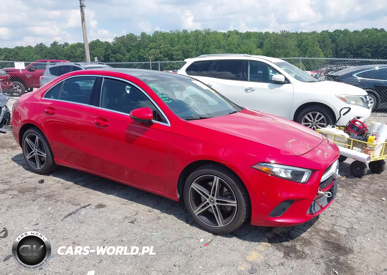 2019 Mercedes-Benz A 220