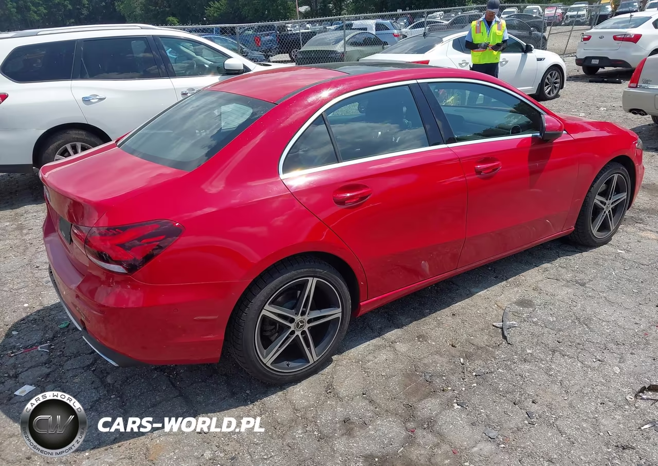 2019 Mercedes-Benz A 220 VIN:WDD3G4EB0KW026310 - 4