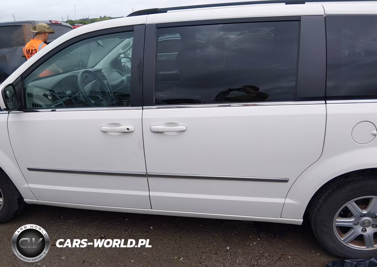 2010 Chrysler Town & Country Touring VIN:2A4RR5D14AR176712 - 14