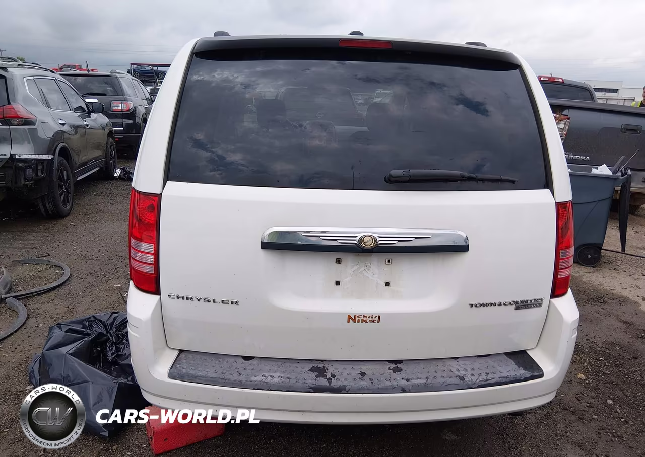 2010 Chrysler Town & Country Touring VIN:2A4RR5D14AR176712 - 16