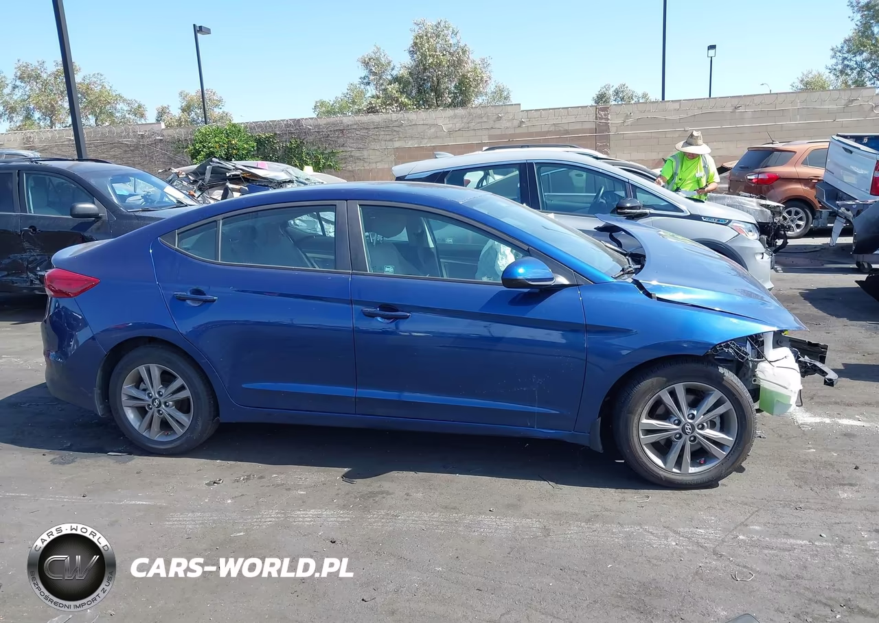 2018 Hyundai Elantra Sel VIN:5NPD84LF5JH332070 - 14
