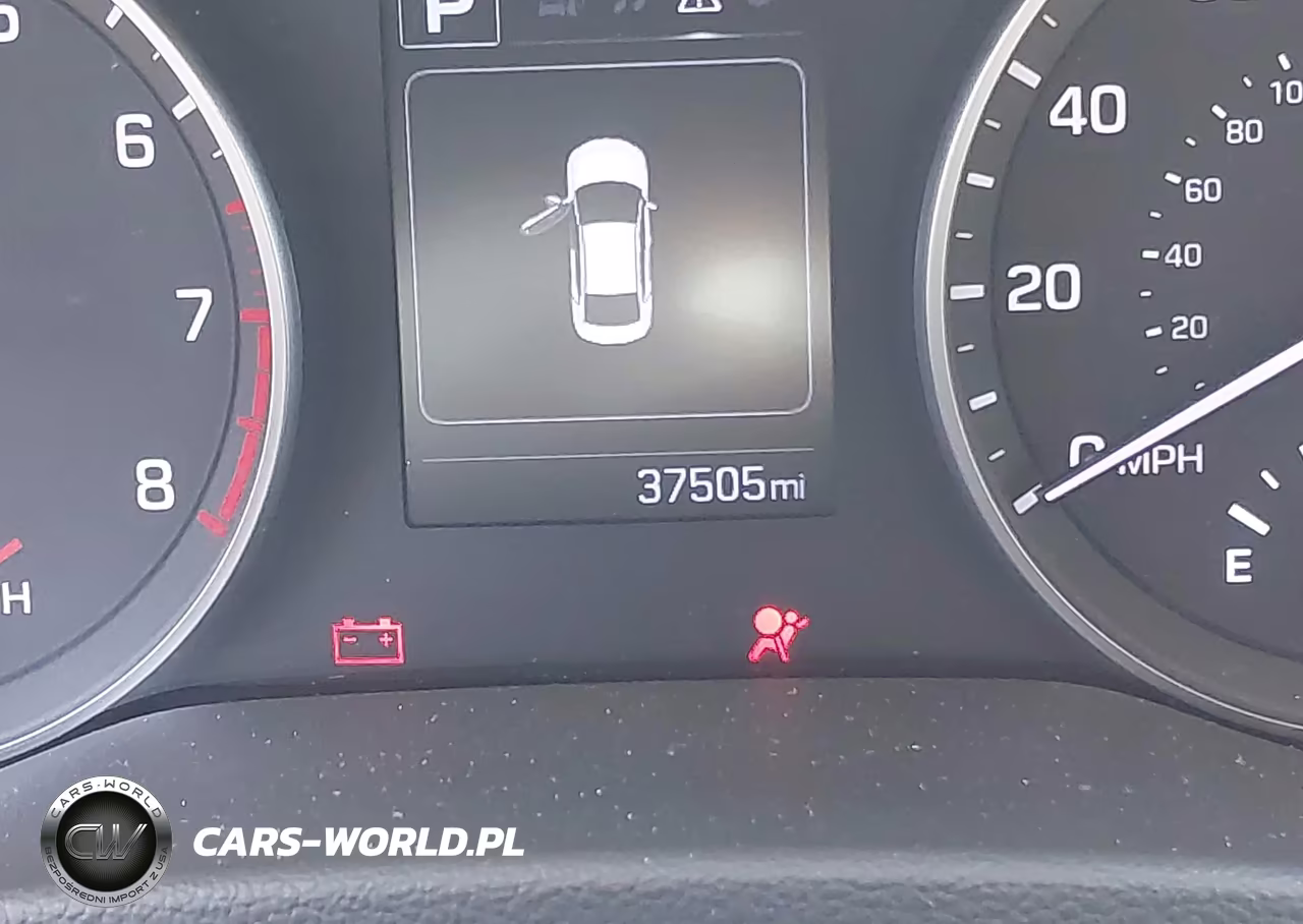 2018 Hyundai Elantra Sel VIN:5NPD84LF5JH332070 - 16