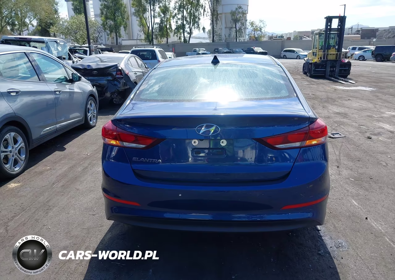 2018 Hyundai Elantra Sel VIN:5NPD84LF5JH332070 - 17
