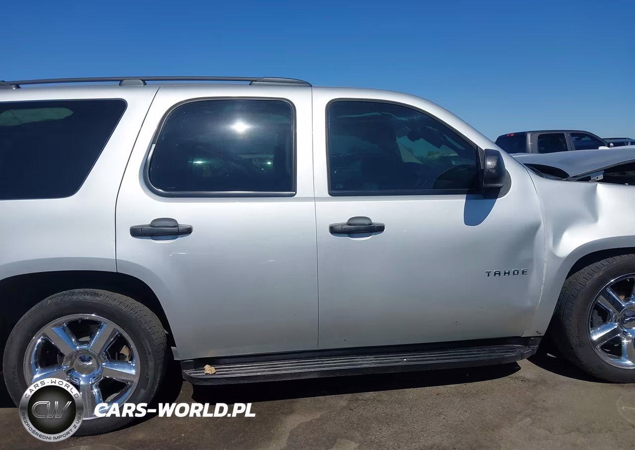 2010 Chevrolet Tahoe Ls VIN:1GNUCAE00AR261947 - 14