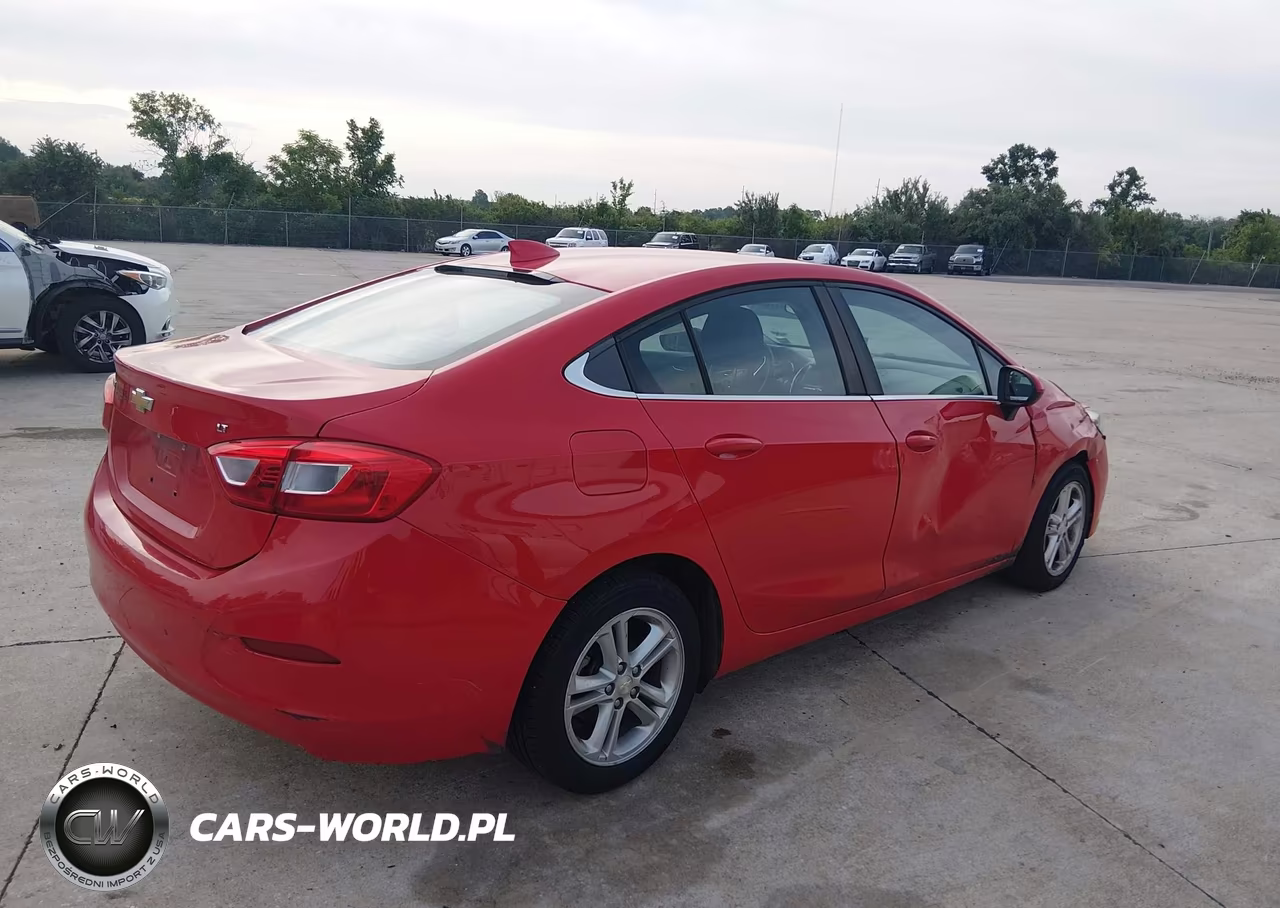 2017 Chevrolet Cruze Lt Auto VIN:1G1BE5SMXH7161426 - 4
