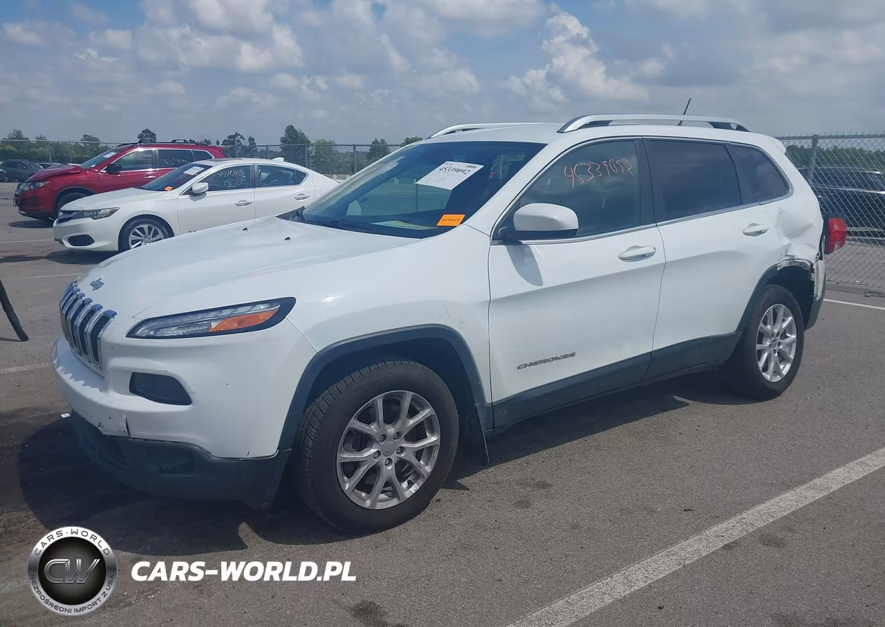 2015 Jeep Cherokee Latitude VIN:1C4PJMCS5FW652537 - 2