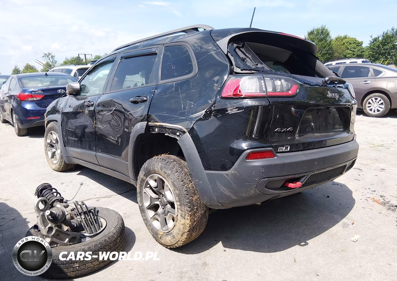 2019 Jeep Cherokee Trailhawk 4X4 VIN:1C4PJMBX8KD298578 - 3