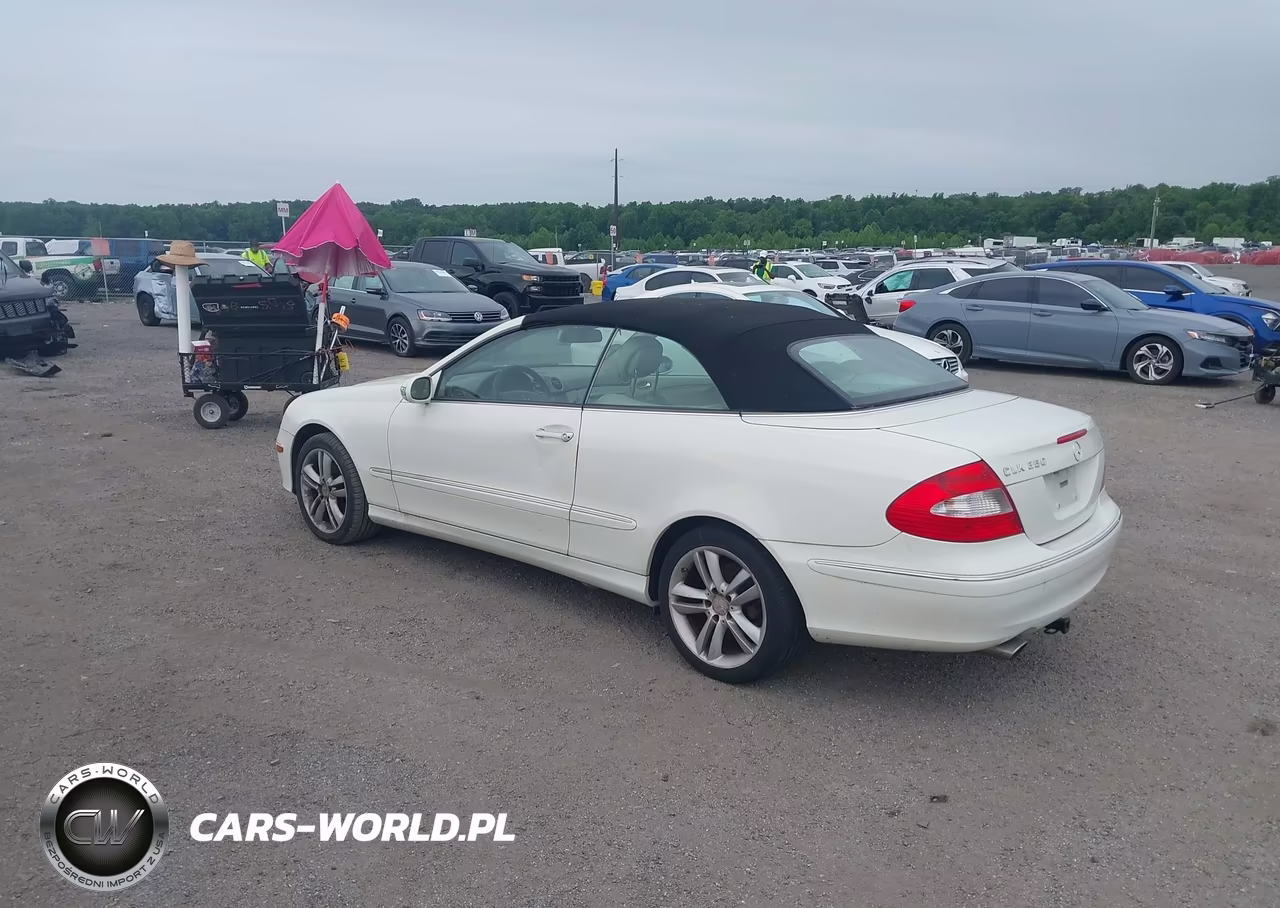 2008 Mercedes-Benz Clk 350 VIN:WDBTK56FX8F256234 - 3