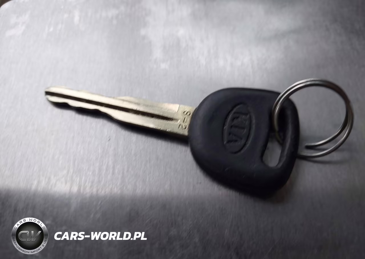 2002 Kia Spectra Ls VIN:KNAFB121725199647 - 11