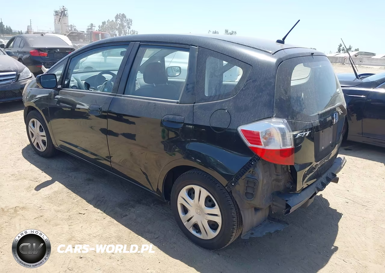 2010 Honda Fit VIN:JHMGE8H25AC039363 - 3
