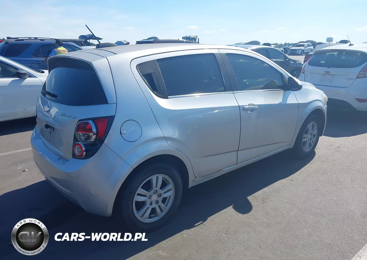 2015 Chevrolet Sonic Lt Auto VIN:1G1JC6SH2F4199225 - 4