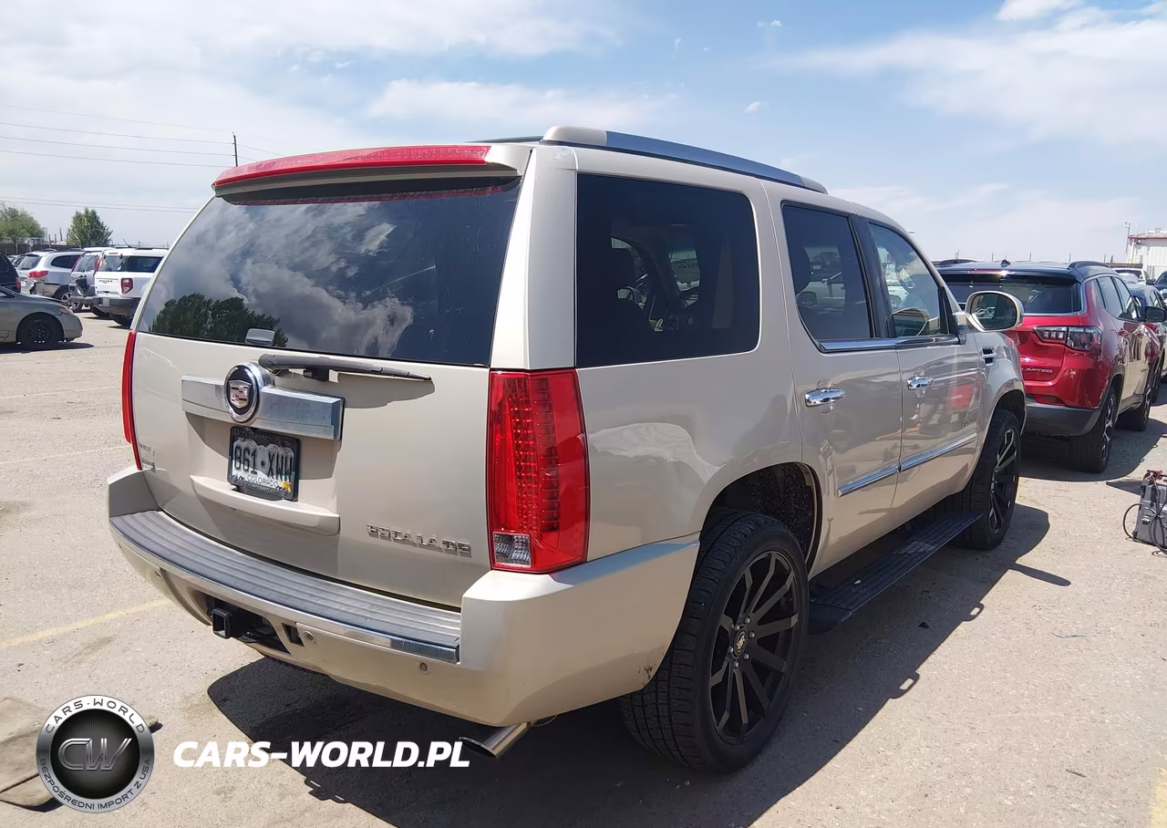 2012 Cadillac Escalade Luxury VIN:1GYS4BEF3CR144190 - 4