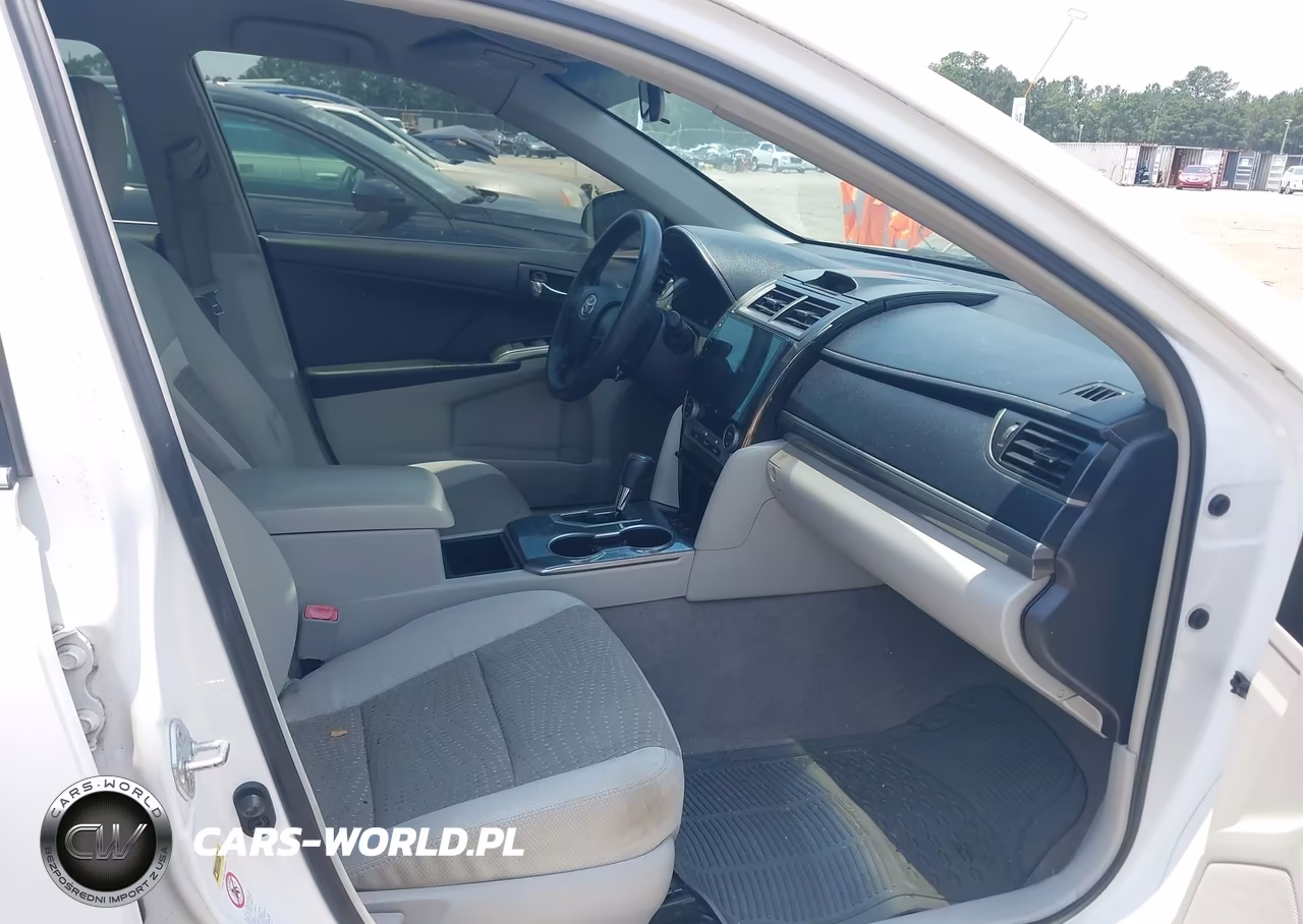 2012 Toyota Camry Hybrid Le VIN:4T1BD1FK3CU035894 - 5