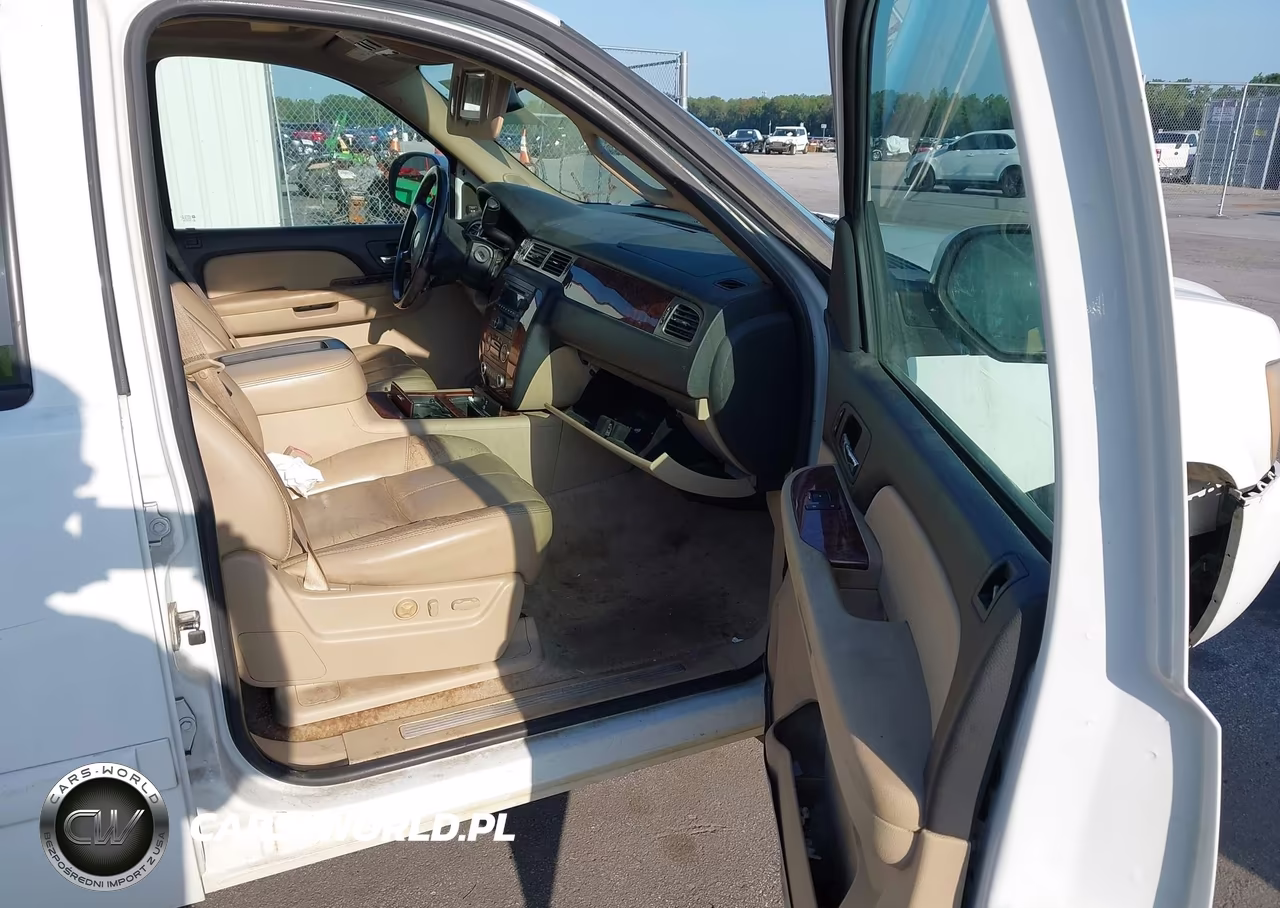 2007 Chevrolet Tahoe Ltz VIN:1GNFK13037J350174 - 5