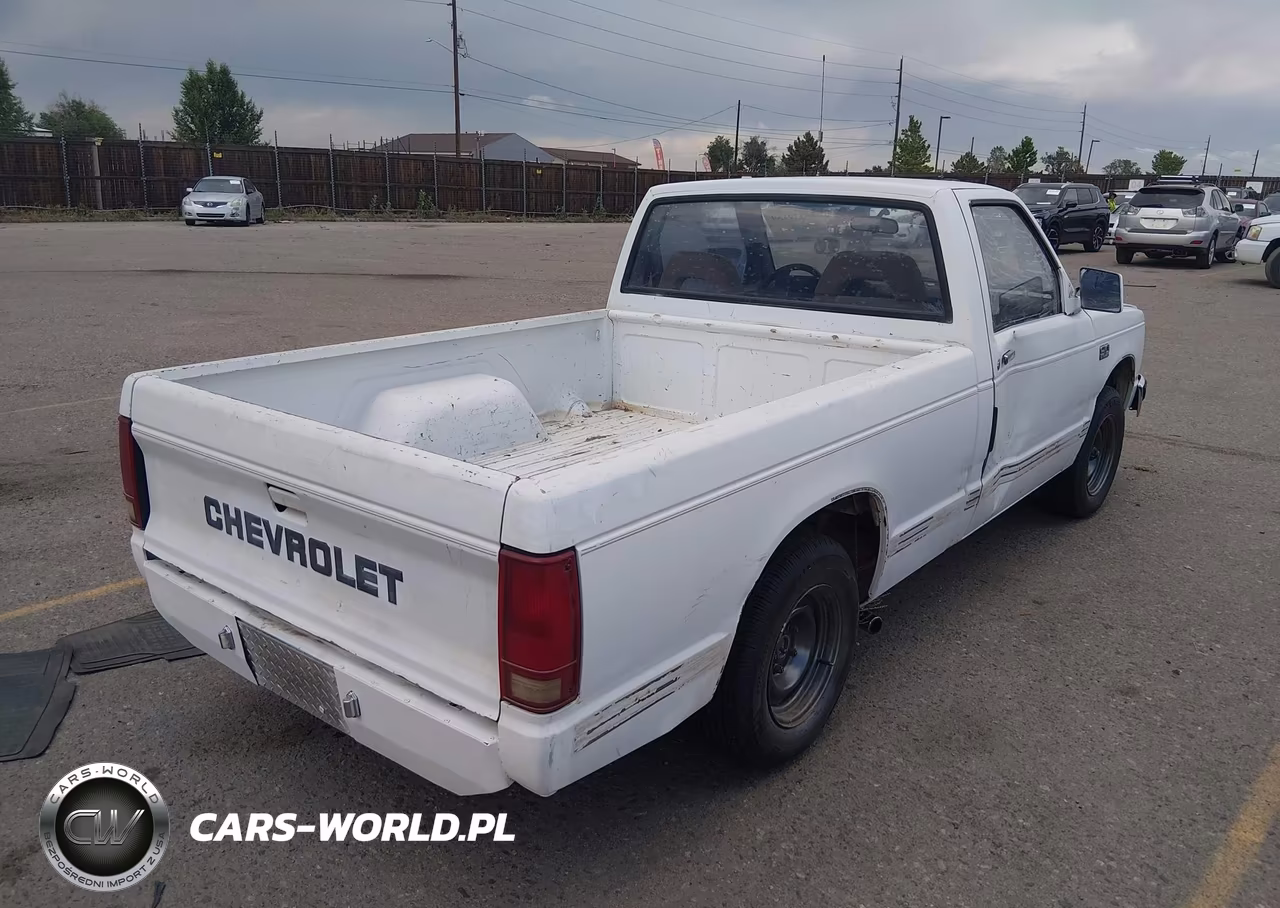 1987 Chevrolet S Truck S10 VIN:1GCBS14E7H8200790 - 4