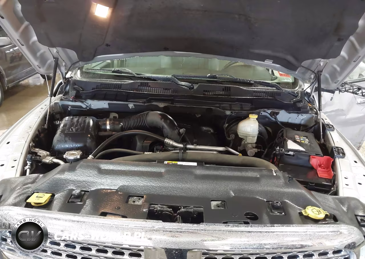 2014 Ram 1500 Laramie VIN:1C6RR7NT7ES247804 - 10