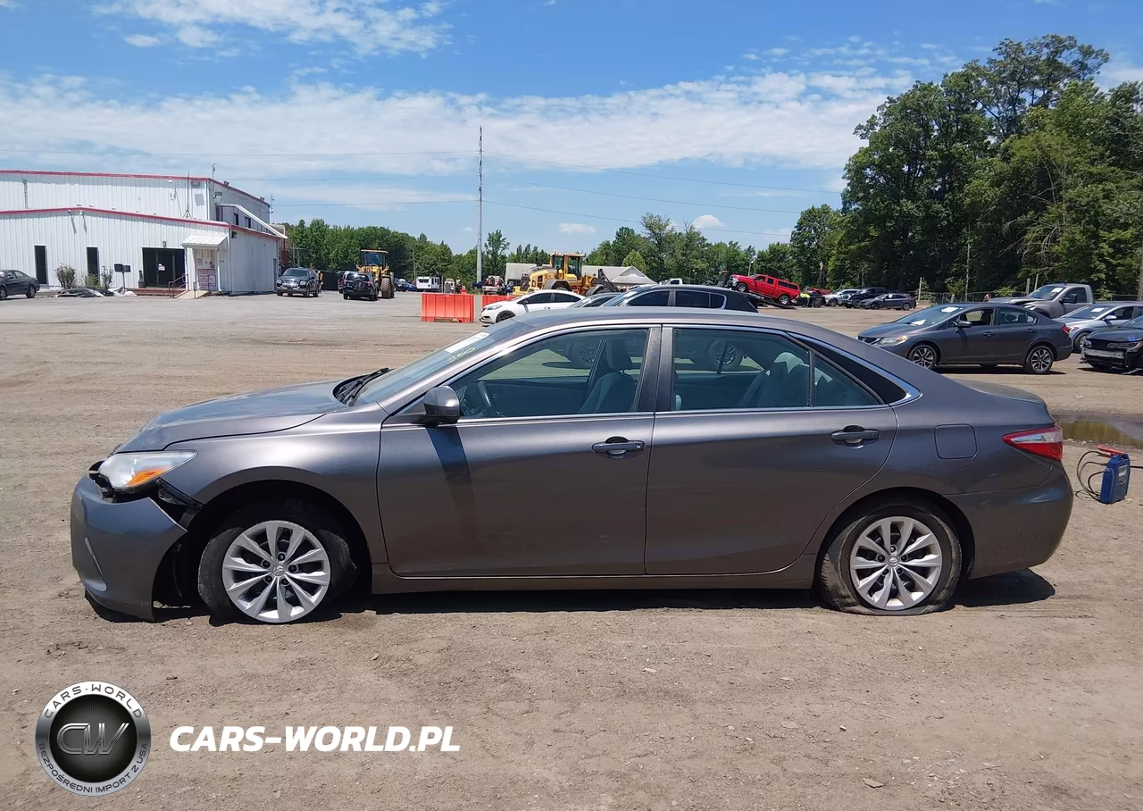 2017 Toyota Camry Le VIN:4T1BF1FK6HU738147 - 14