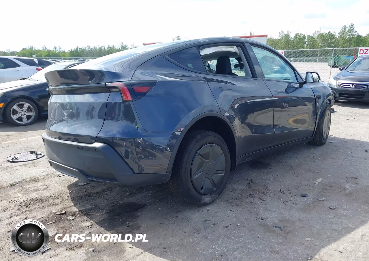 2026 Tesla Model Y VIN:7SAYGDED0TA606146 - 4