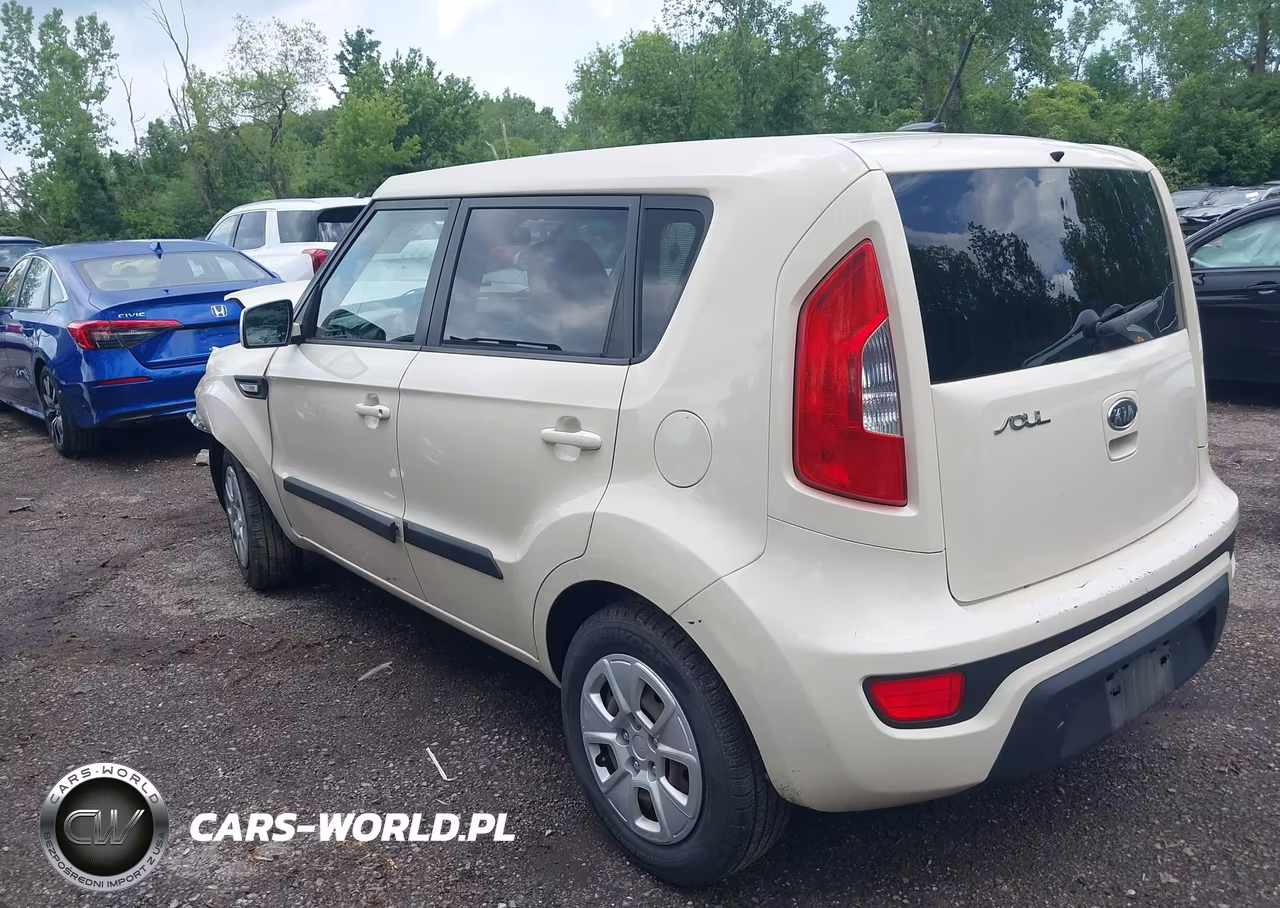 2012 Kia Soul VIN:KNDJT2A52C7390550 - 3