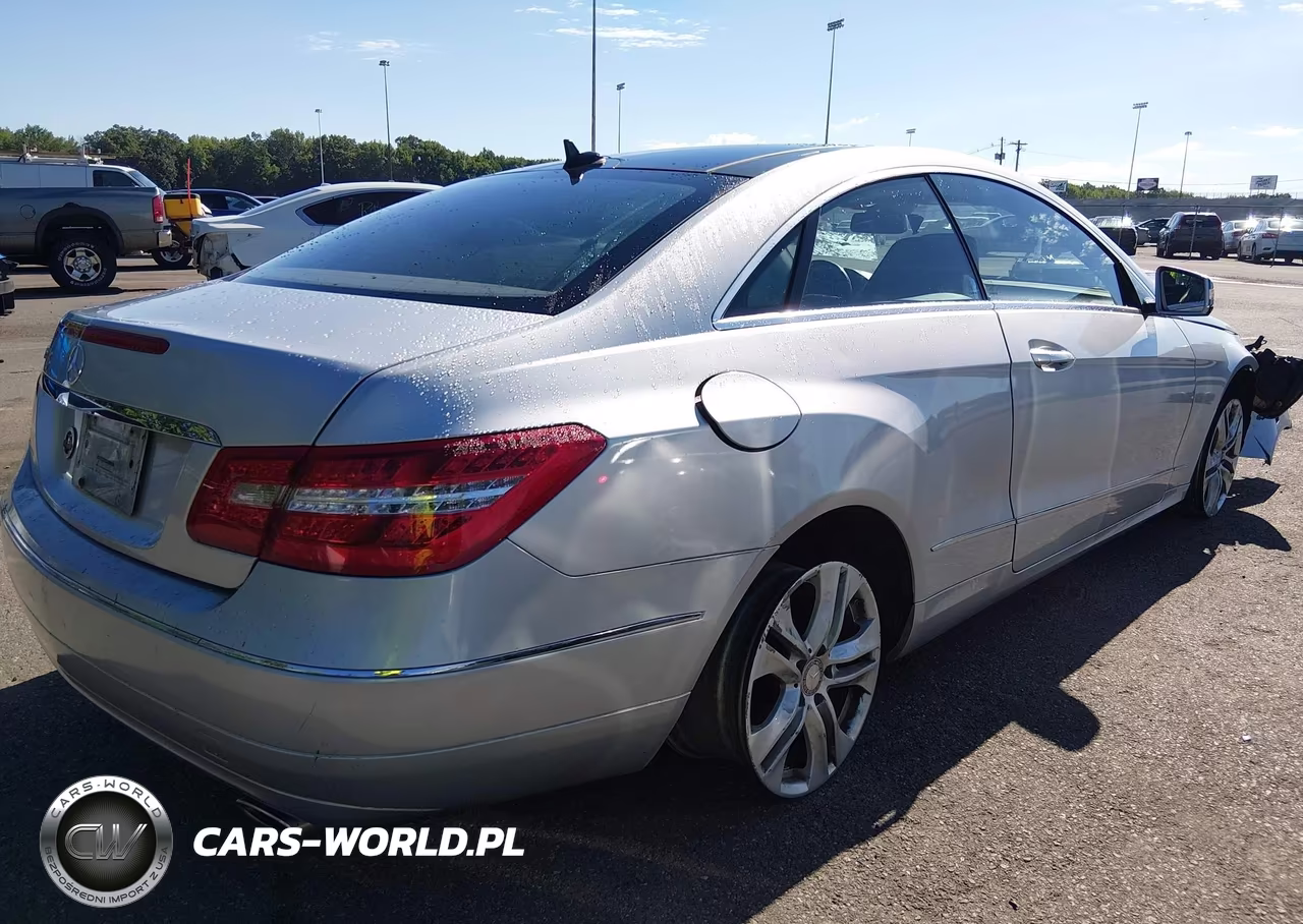 2011 Mercedes-Benz E 350 VIN:WDDKJ5GB7BF087833 - 4