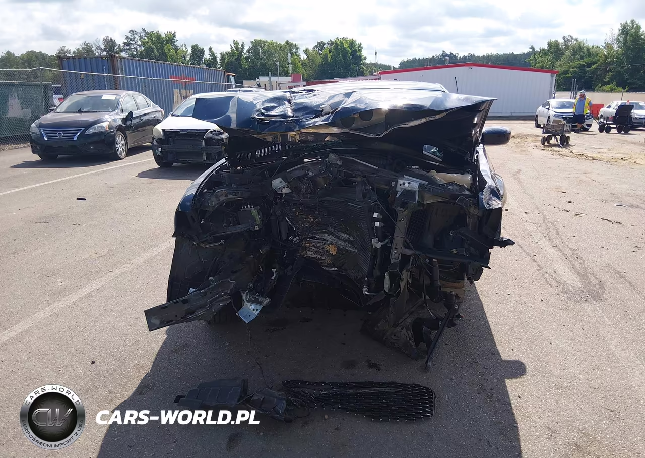 2018 Chrysler 300 300S VIN:2C3CCABG7JH201593 - 6