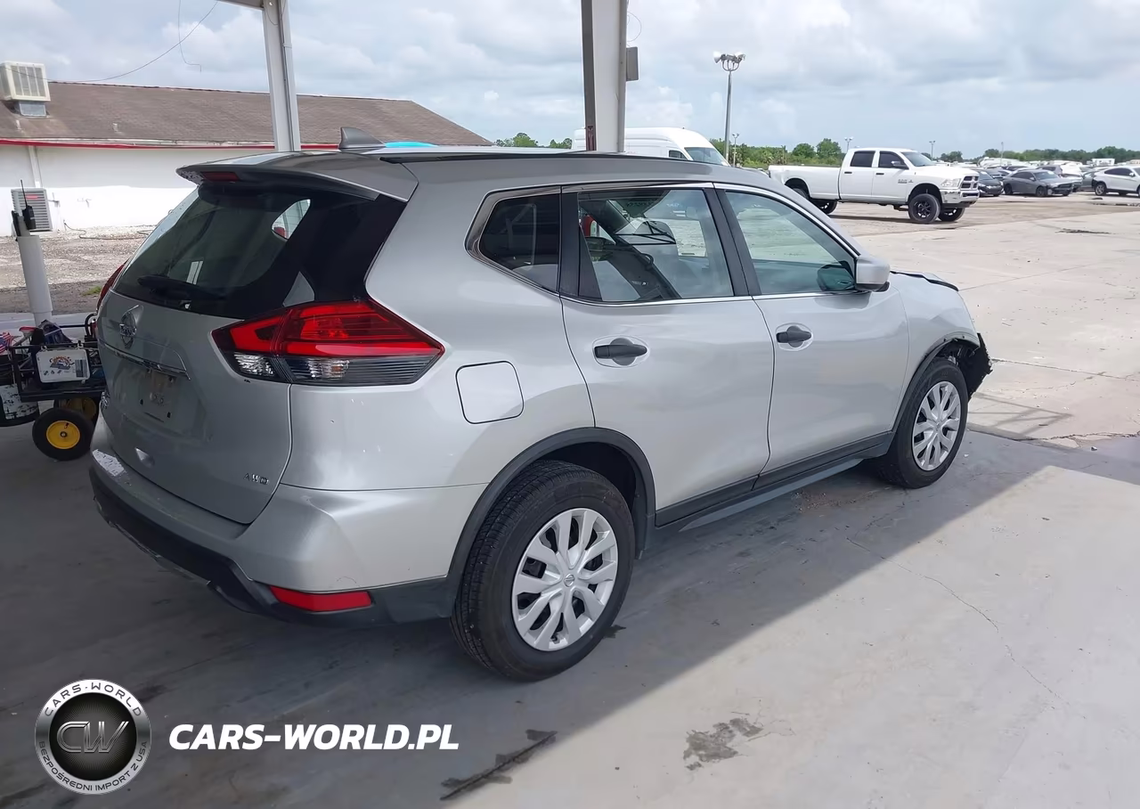 2017 Nissan Rogue S VIN:JN8AT2MV3HW260239 - 4