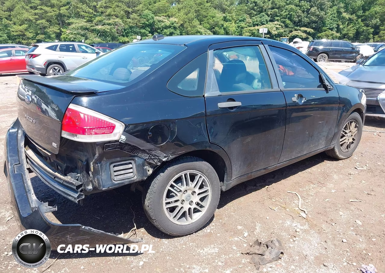 2011 Ford Focus Se VIN:1FAHP3FN7BW179159 - 4