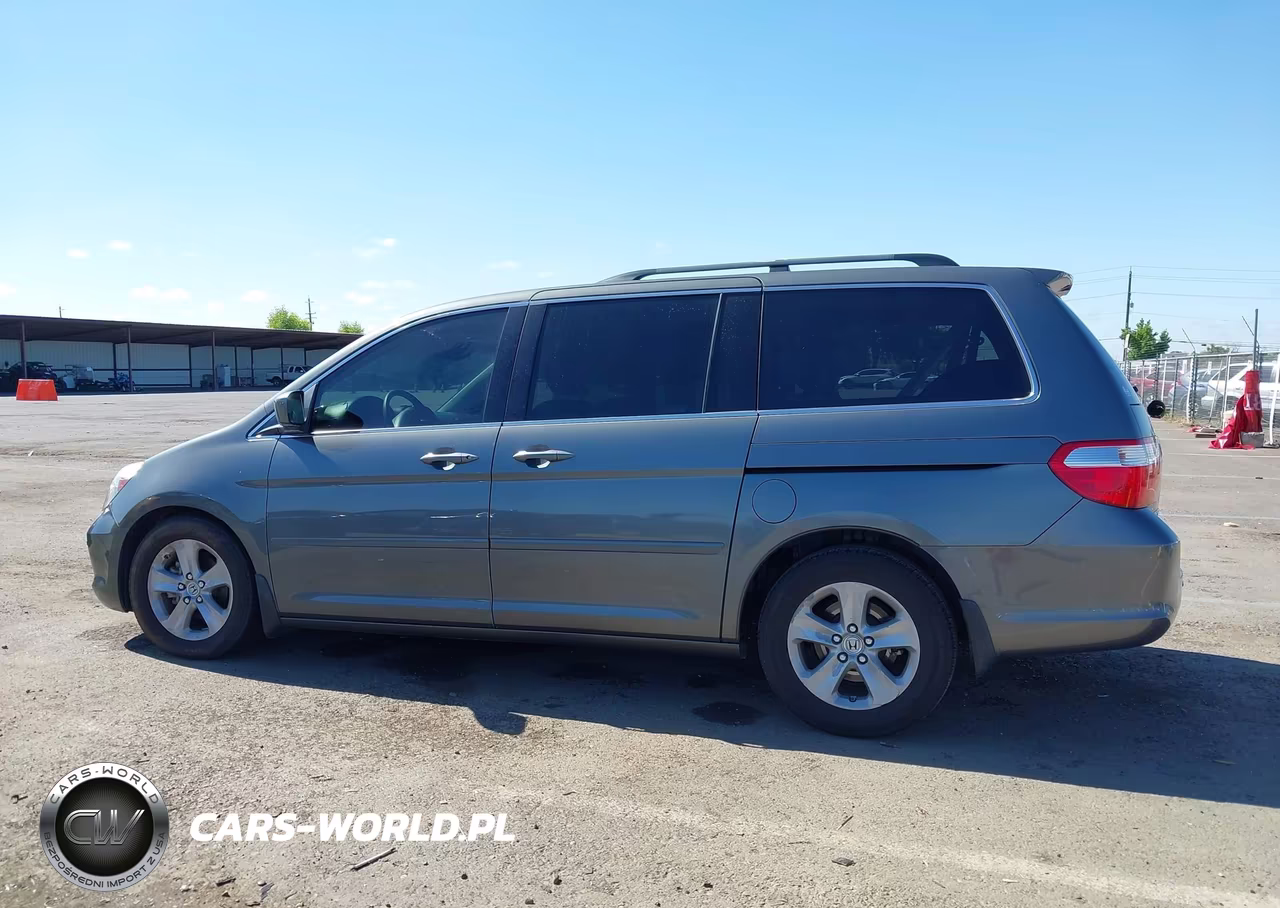 2007 Honda Odyssey Touring VIN:5FNRL38847B124195 - 13