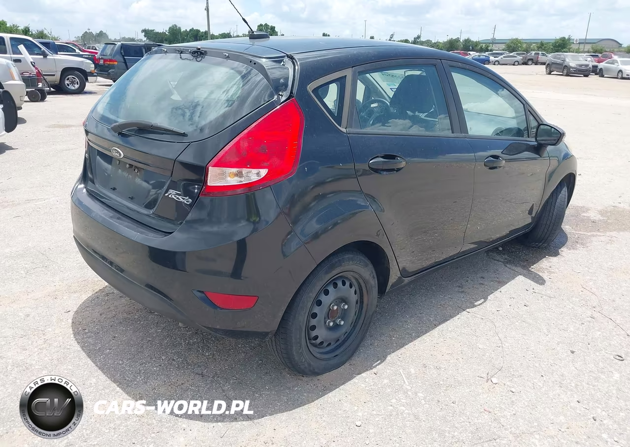 2013 Ford Fiesta Se VIN:3FADP4EJ8DM186787 - 4