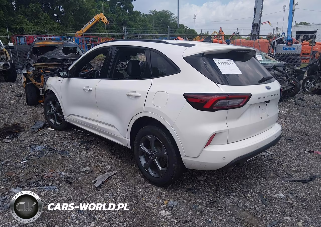 2023 Ford Escape St-Line VIN:1FMCU0MN5PUB21838 - 3