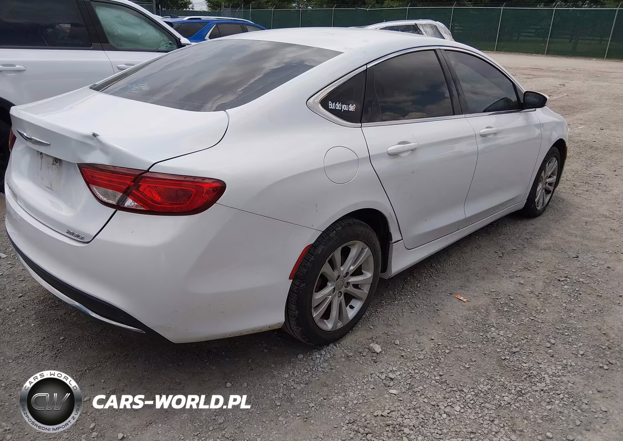 2015 Chrysler 200 Limited VIN:1C3CCCAB6FN571482 - 4