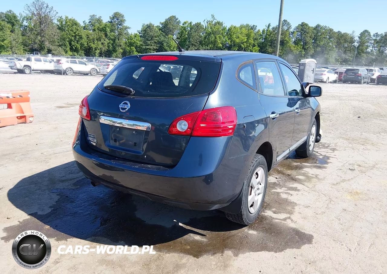 2015 Nissan Rogue Select S VIN:JN8AS5MT3FW159461 - 4