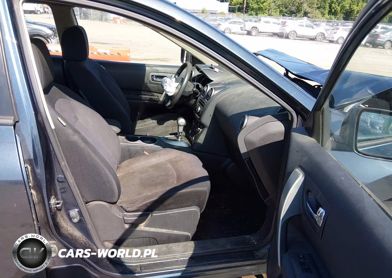 2015 Nissan Rogue Select S VIN:JN8AS5MT3FW159461 - 5