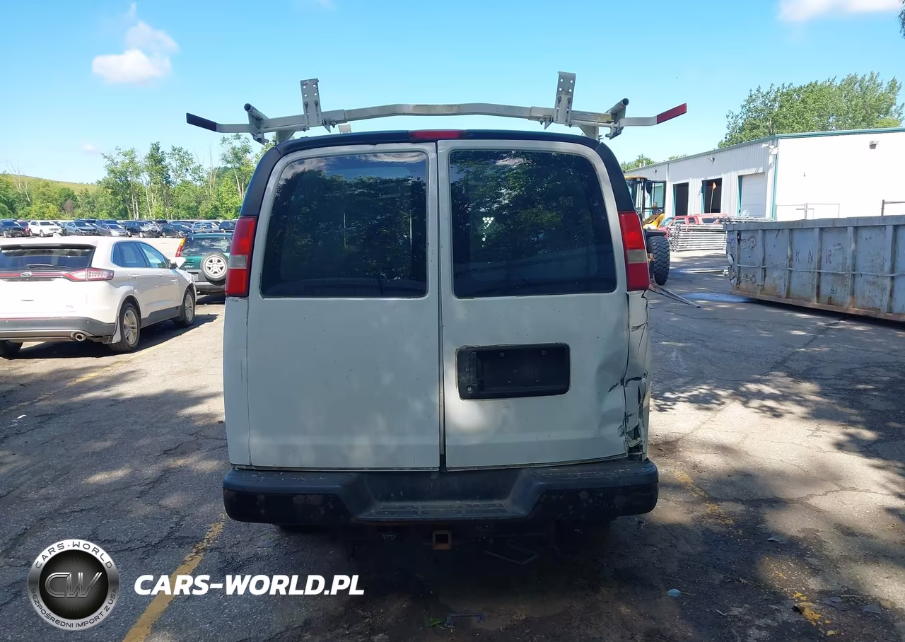 2015 Chevrolet Express 2500 Work Van VIN:1GCWGFFF3F1122973 - 16