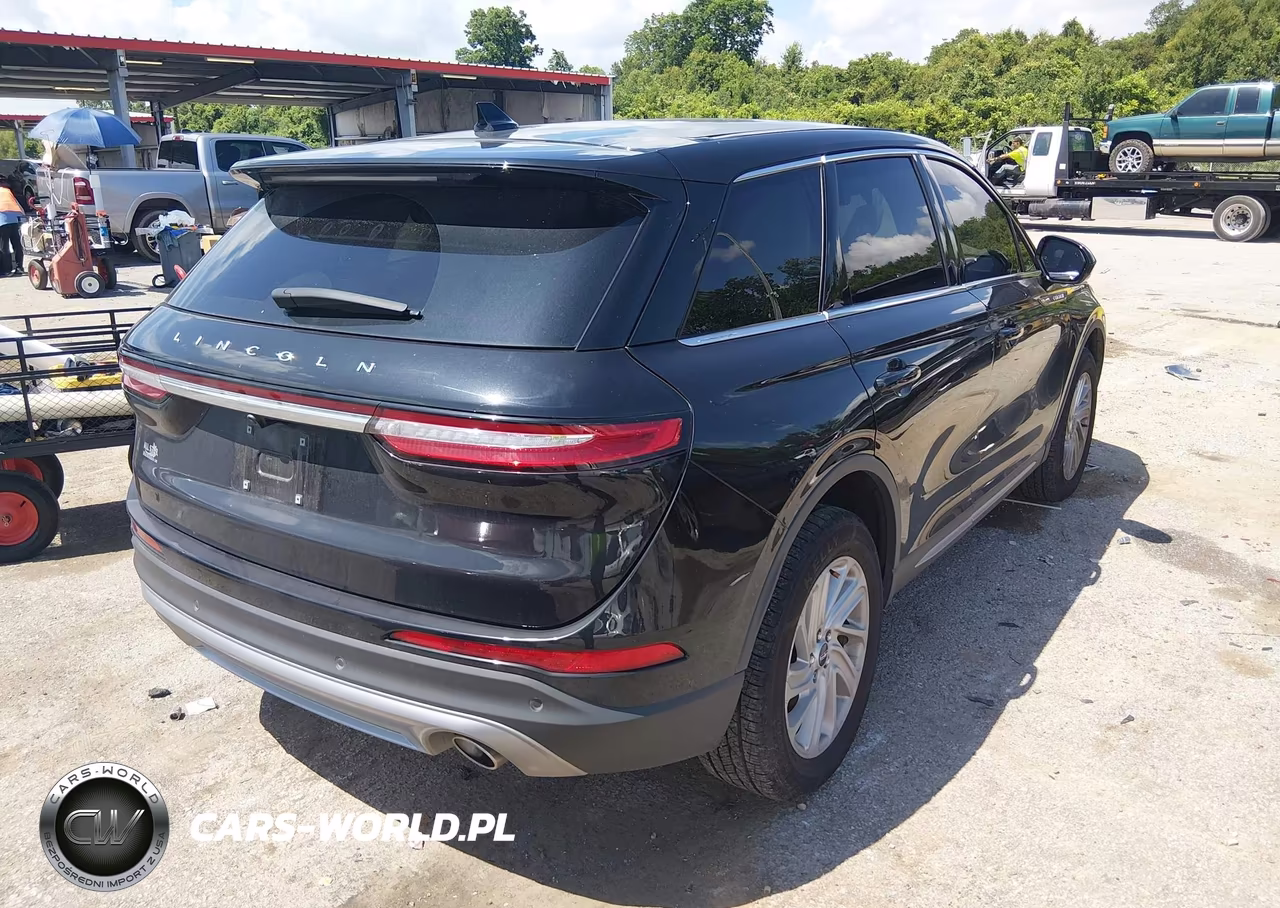 2023 Lincoln Corsair Standard VIN:5LMCJ1CA7PUL19203 - 4