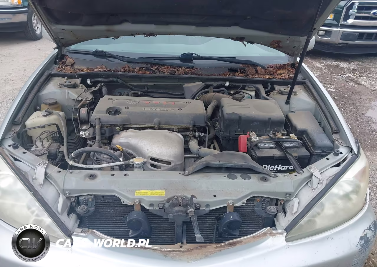 2003 Toyota Camry Le VIN:4T1BE32K13U714772 - 10