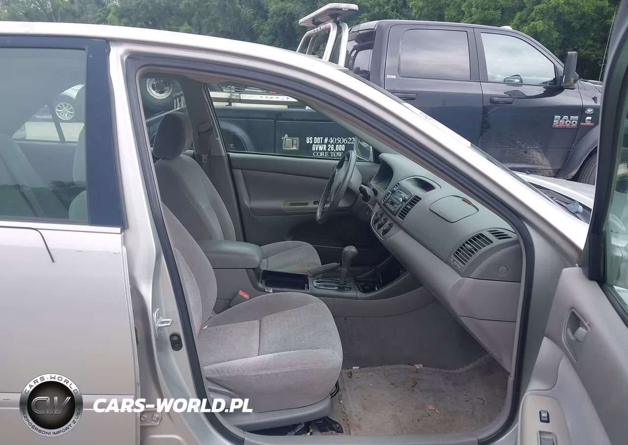 2003 Toyota Camry Le VIN:4T1BE32K13U714772 - 5