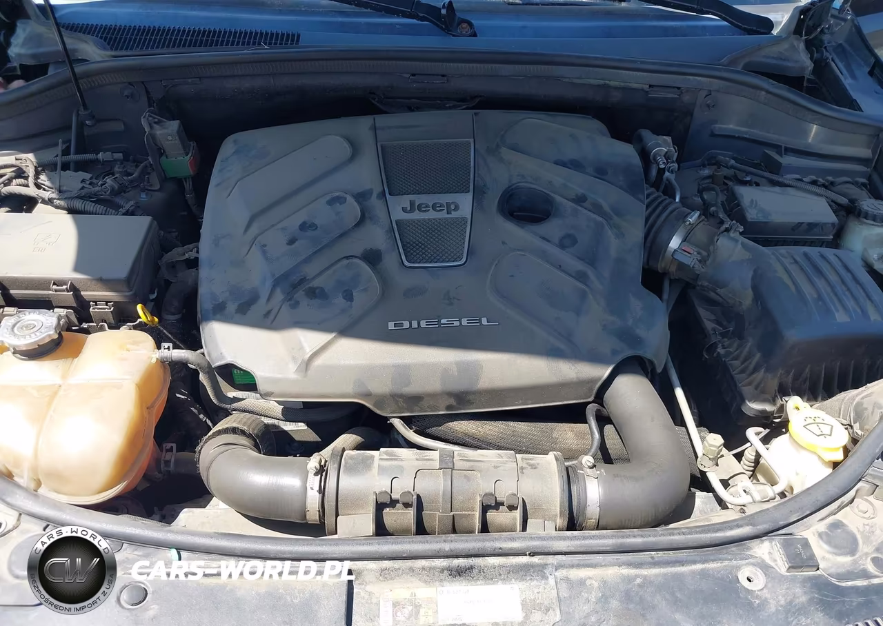 2015 Jeep Grand Cherokee Summit VIN:1C4RJFJM3FC210947 - 10