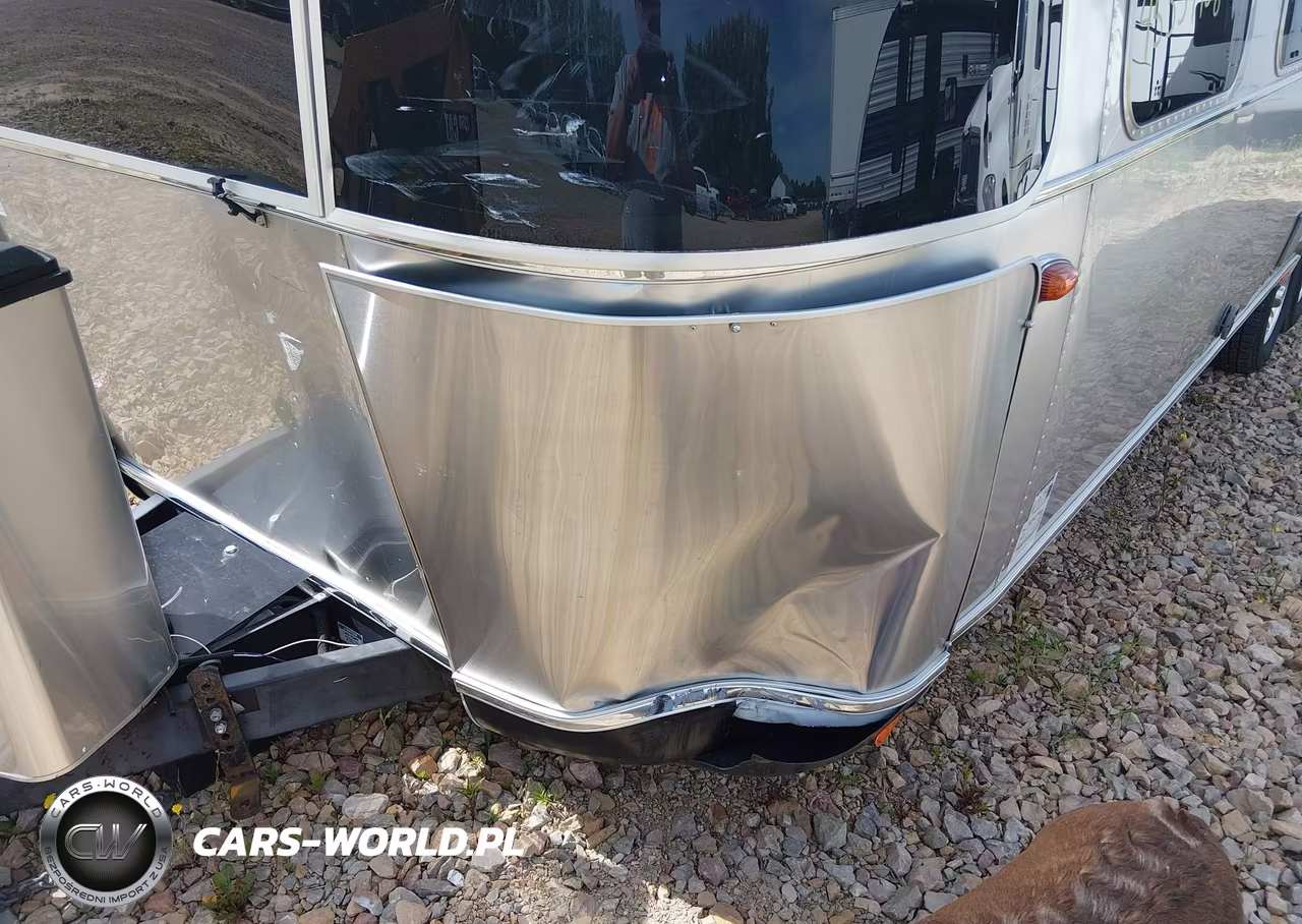 2023 Airstream Classic 30Rb Travel Trailer VIN:1STJBYP24PJ567760 - 6