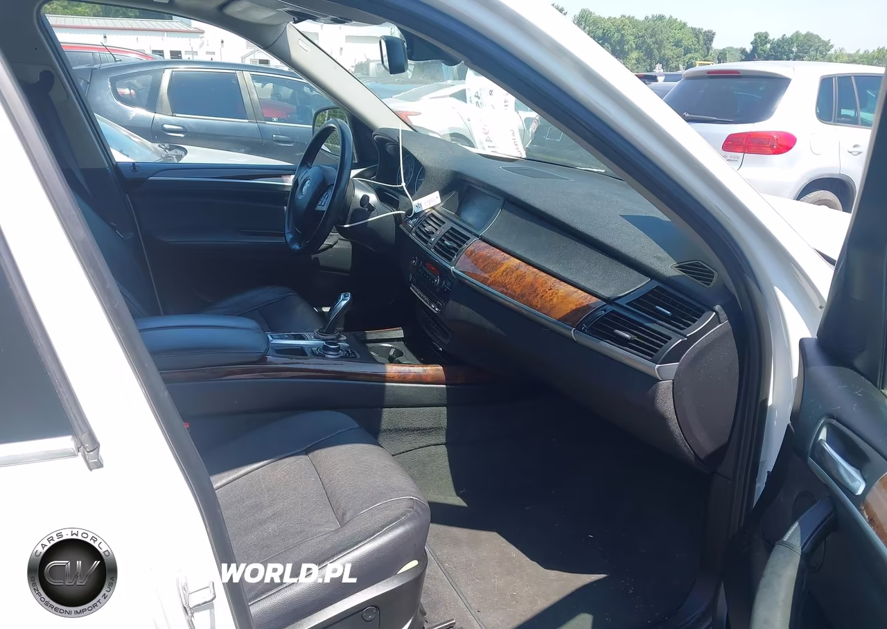 2013 BMW X5 xDrive35D VIN:5UXZW0C52D0B93157 - 5