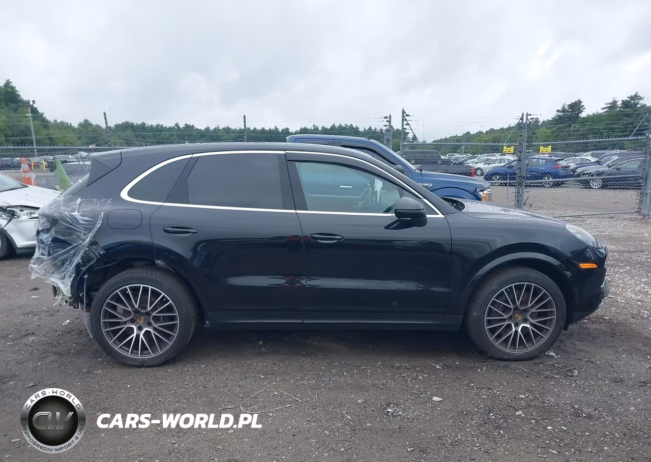 2022 Porsche Cayenne Platinum Edition VIN:WP1AA2AY6NDA00357 - 14