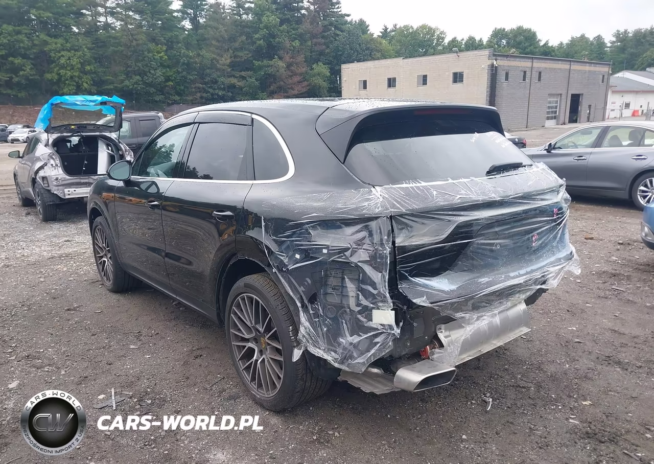 2022 Porsche Cayenne Platinum Edition VIN:WP1AA2AY6NDA00357 - 3