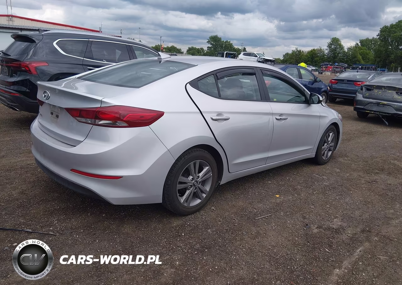 2017 Hyundai Elantra Value Edition VIN:5NPD84LF7HH171828 - 4
