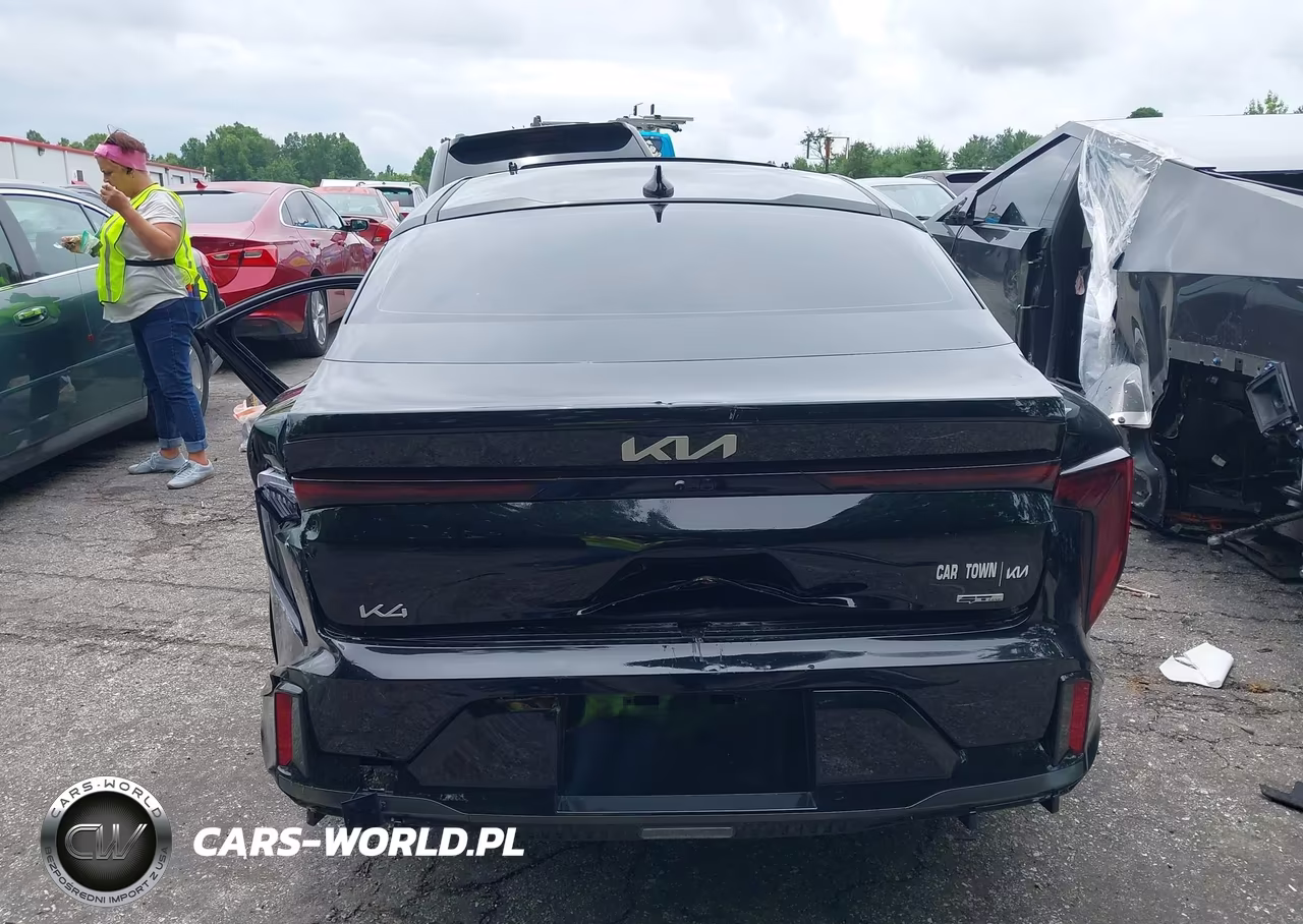 2025 Kia K4 Gt-Line VIN:3KPFW4DE8SE246388 - 16