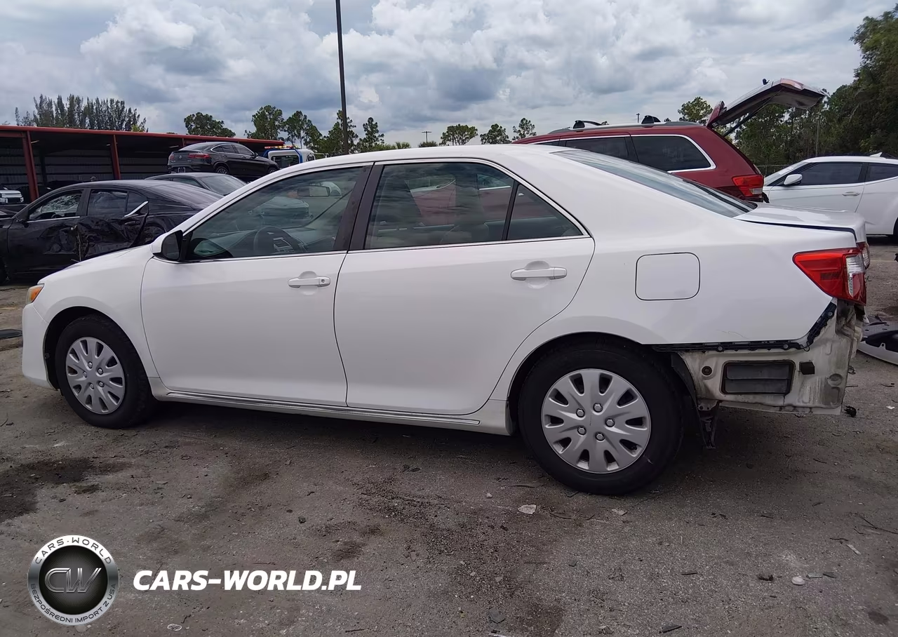 2013 Toyota Camry Le VIN:4T1BF1FK2DU255006 - 15