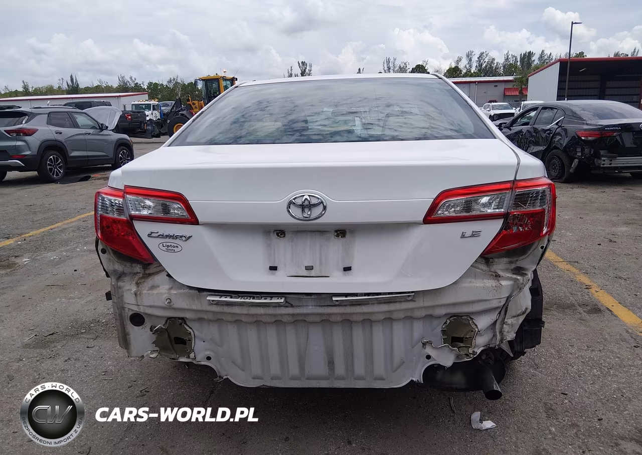 2013 Toyota Camry Le VIN:4T1BF1FK2DU255006 - 17